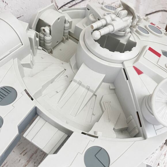 DISNEY Toybox Star Wars Millenium Falcon - Picture 3 of 16